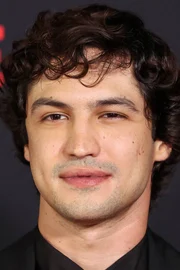 Gabriel Leone