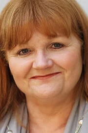 Lesley Nicol