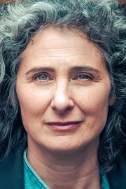 Tamar van den Dop