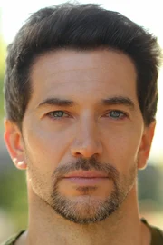 Luke Roberts