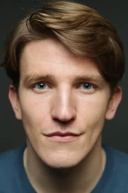 Ewan Mitchell