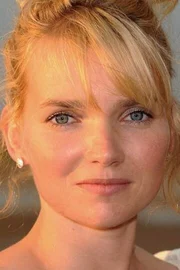 Sophie Quinton