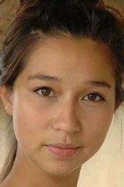 Aoife Hinds