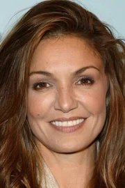 Nadia Farès