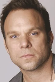 Norbert Leo Butz
