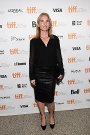 Jennifer Fox