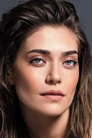 Öznur Serçeler