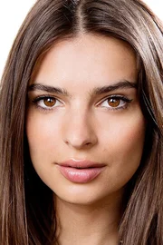 Emily Ratajkowski