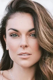 Serinda Swan