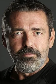 Angus Macfadyen