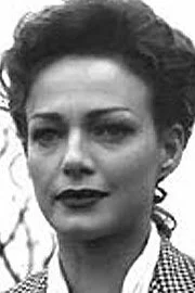 Béatrice Macola