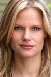 Joelle Carter