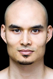 Khan Bonfils