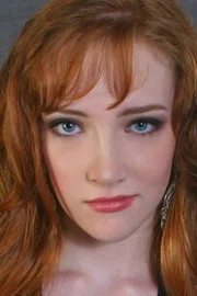 Scarlett Pomers