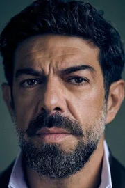 Pierfrancesco Favino