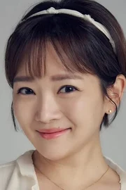 Yoon Song-ah