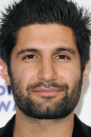 Kayvan Novak