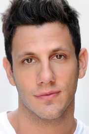 Maxx Hennard