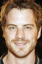 Robert Kazinsky