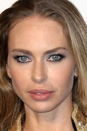 Yvonne Sciò