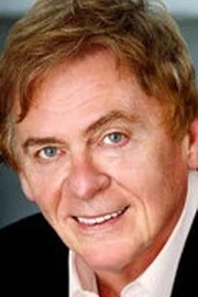 Daniel Davis