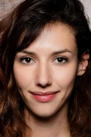 Doria Tillier