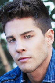 Dean Geyer