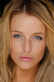 Sarah Dumont