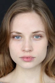 Makenzie Leigh