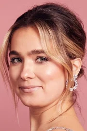 Haley Lu Richardson