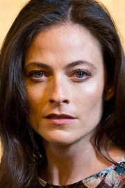 Lara Pulver