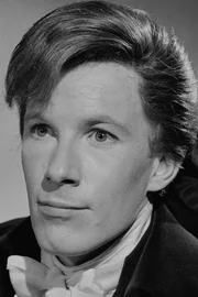 Nicholas Pennell