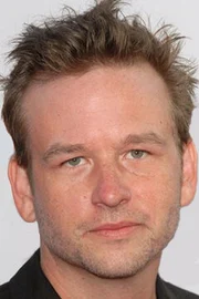Dallas Roberts
