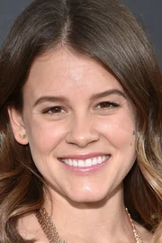 Sosie Bacon