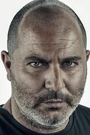 Lior Raz