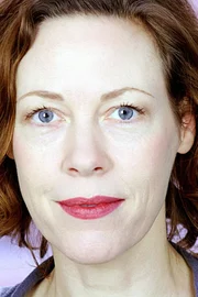 Veanne Cox