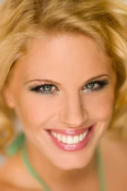 Szonja Oroszlán