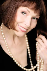 Karen Akers