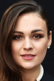 Sophie Skelton