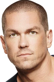 Steve Howey