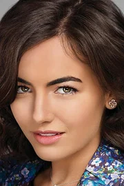 Camilla Belle