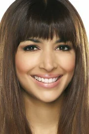 Hannah Simone