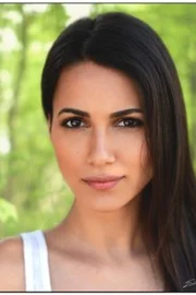 Yasmine Aker