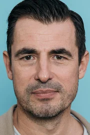 Claes Bang
