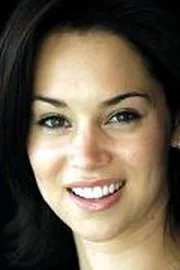 Shannon Esra