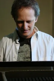 Kenneth Lampl