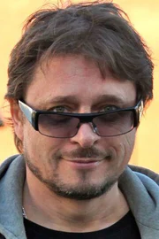 Владимир Маркин