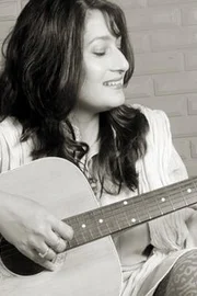 Fauzia Arshi