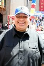 Mario Larraza