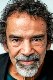 Damián Alcázar